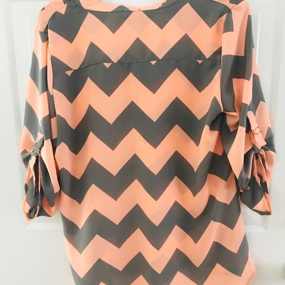 Rue21 cute Top - Picture 2 of 2